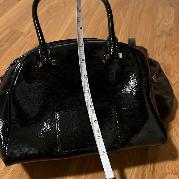 Kate Spade Cedar Street Patent Small Pearl Hand Bag - Picture 14 of 15